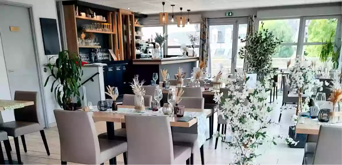 Le restaurant - Restaurant Les Bastides - restaurant CHEVIGNY-SAINT-SAUVEUR - Restaurant Terrasse Chevigny-Saint-Sauveur